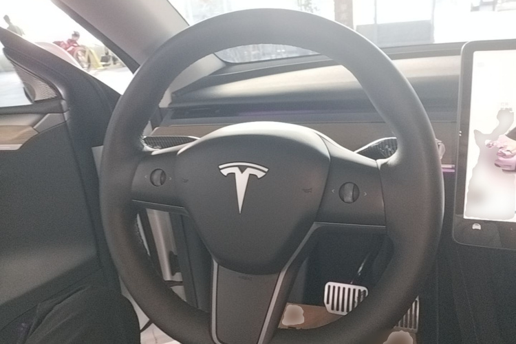 Tesla Model Y 2022 #11 Tesla Model Y 2022 car image #11