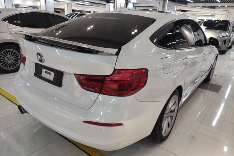 BMW 3 Series GT 2019 #5 BMW 3 Series GT 2019 car image #5