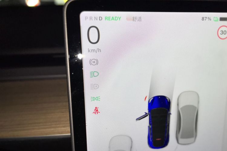 Tesla Model Y 2021 #12 Tesla Model Y 2021 car image #12