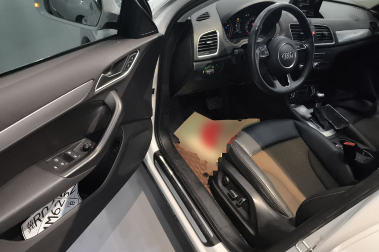 Audi Q3 2018 image de voiture #16