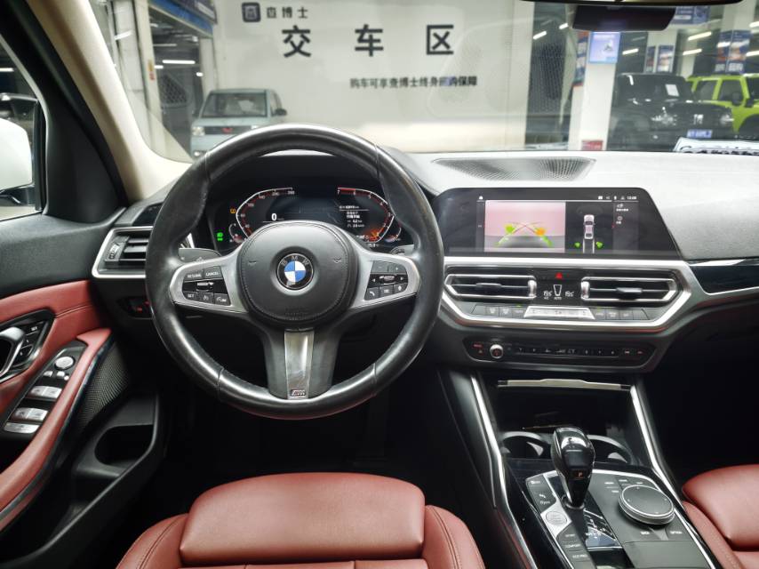 BMW 3 Series 2021 car image #9