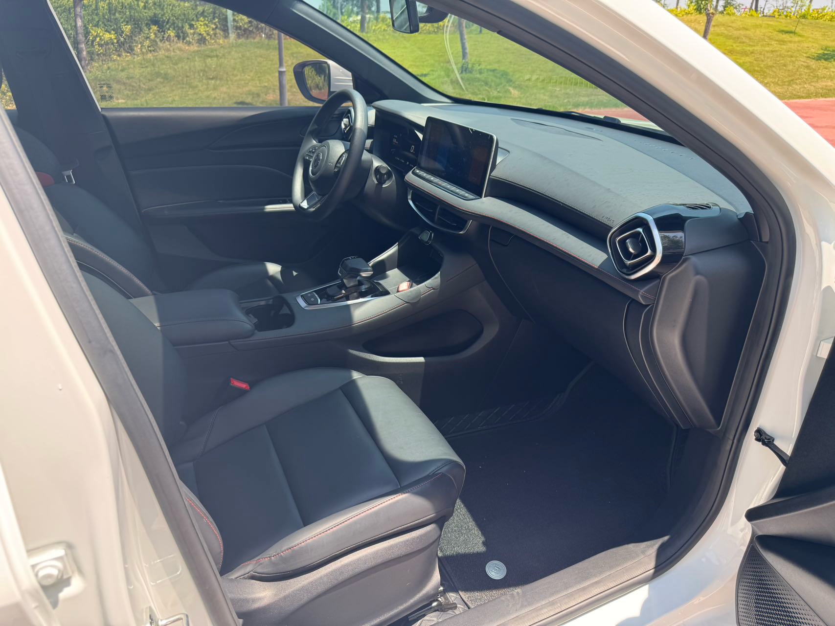 MG 5 2024 #12 MG 5 2024 imagen de coche #12