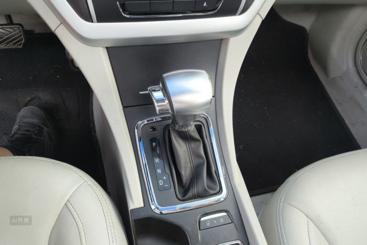 GEELY Emgrand 2015 #16 GEELY Emgrand 2015 car image #16