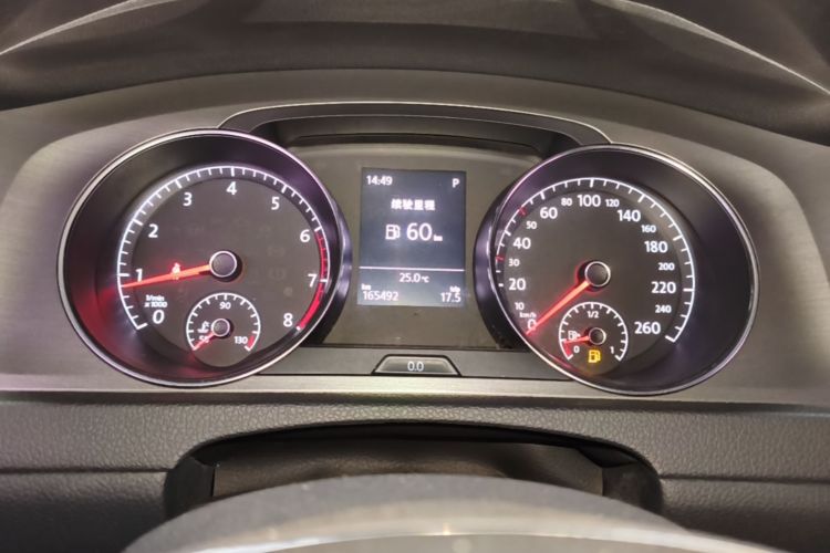 Volkswagen Golf 2016 car image #12