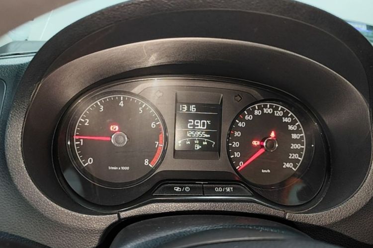 Volkswagen Polo 2015 #9 Volkswagen Polo 2015 car image #9