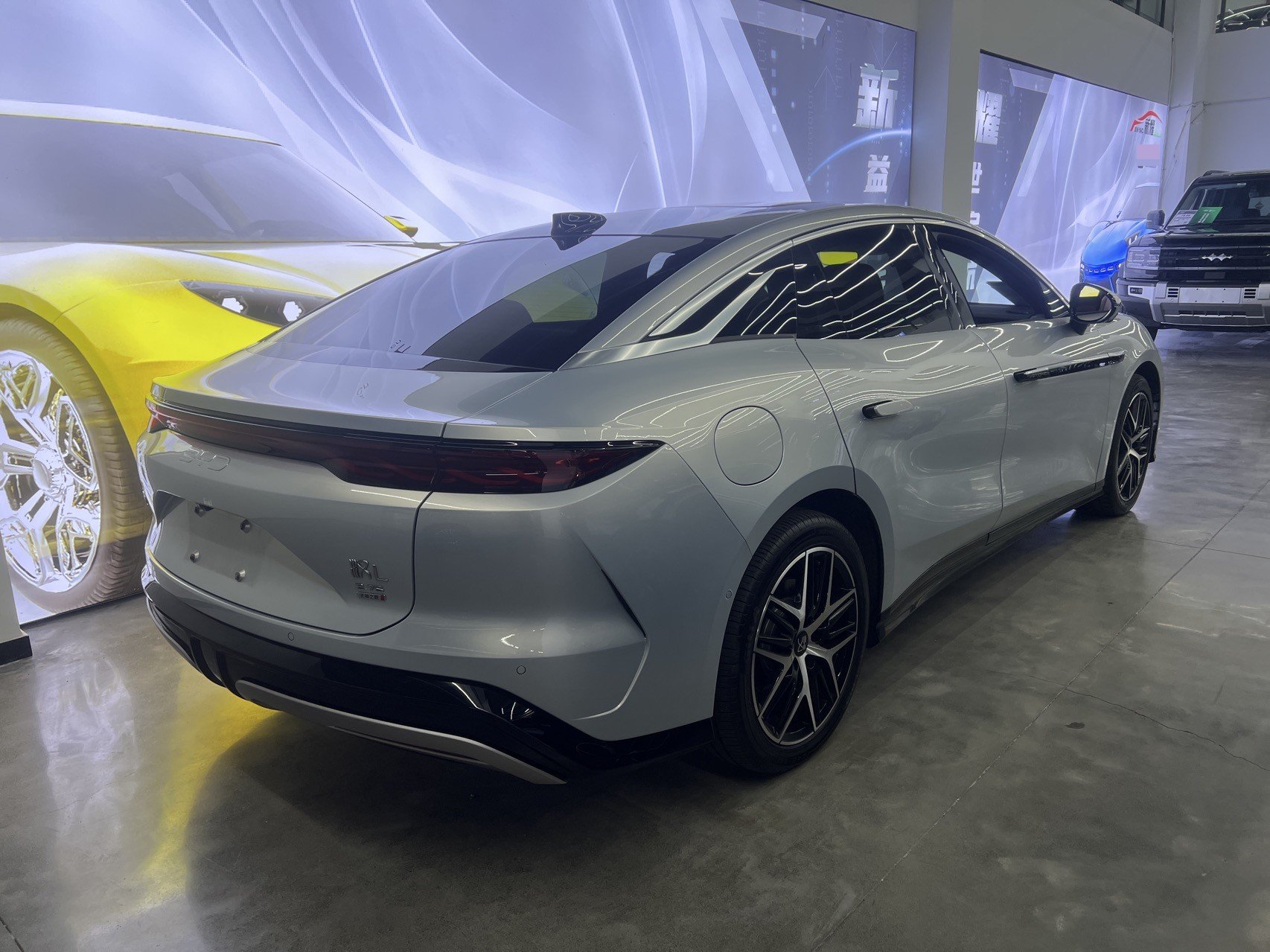 BYD HanL 2025 #3 BYD HanL 2025 imagen de coche #3