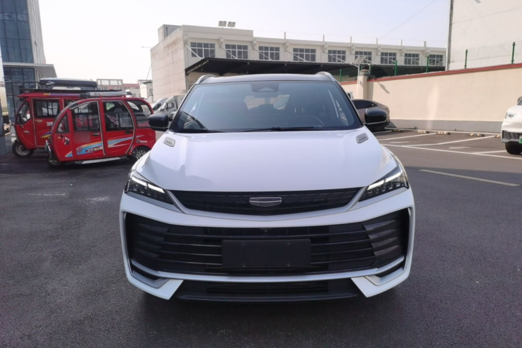 GEELY Coolray 2025 car image #3