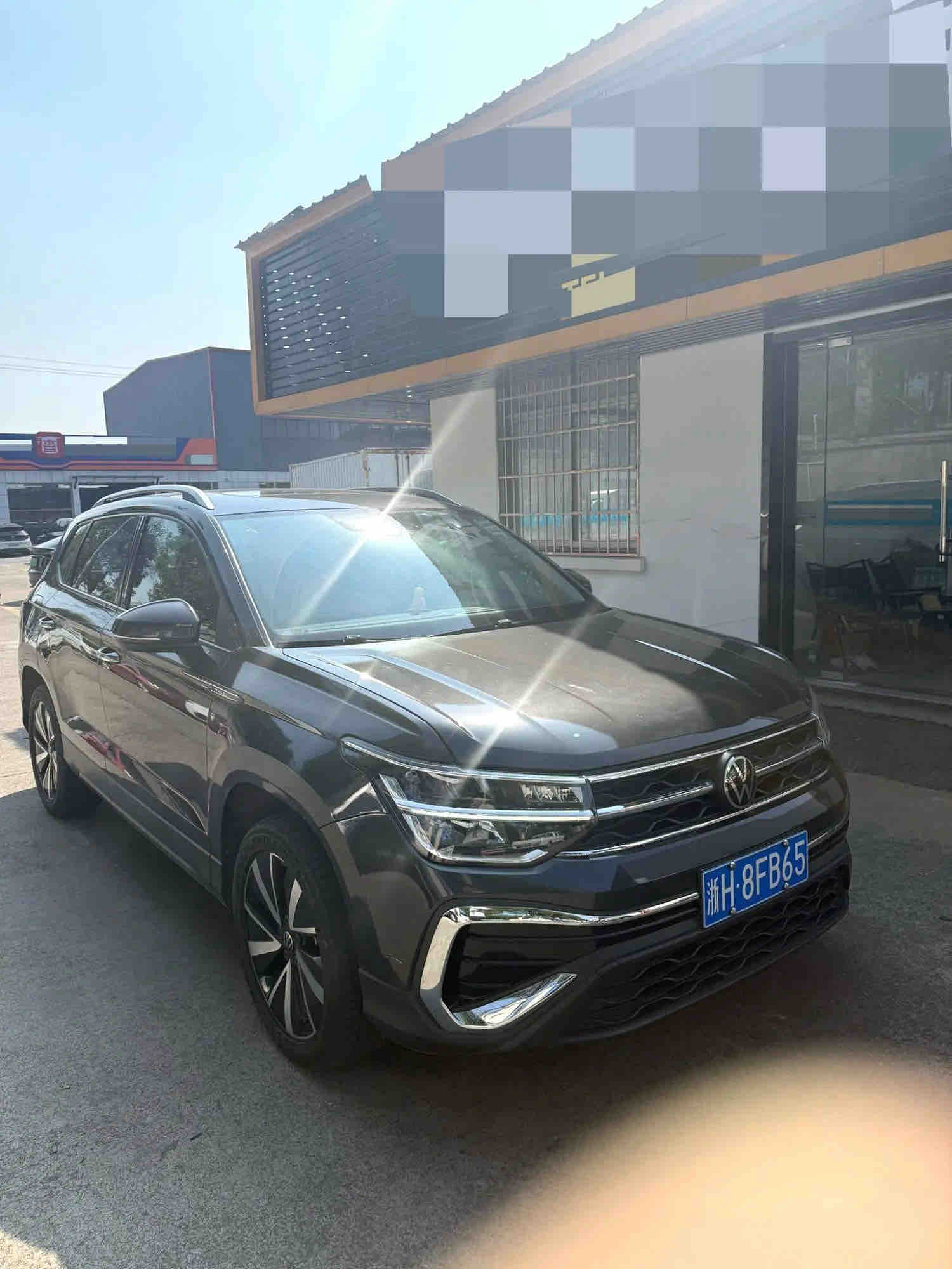 2023 car image #3