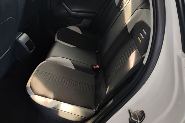 Volkswagen Polo 2021 car image #17