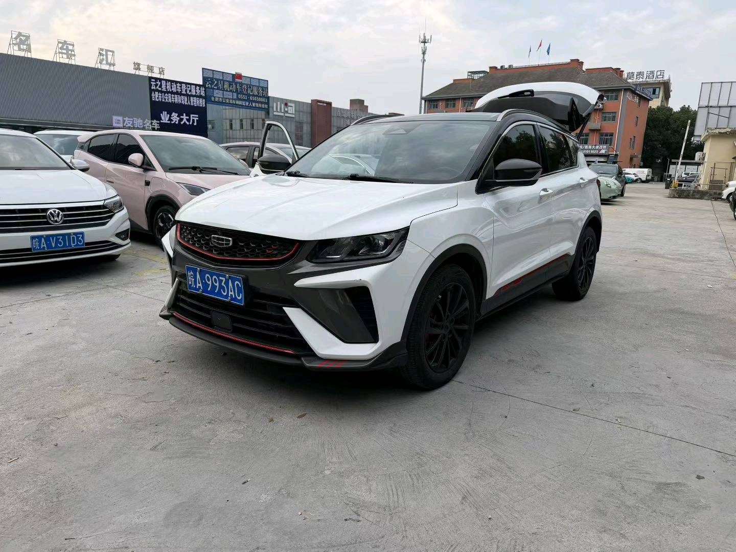 GEELY Coolray 2021 car image 