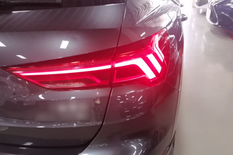 Audi Q3 2020 #8 Audi Q3 2020 car image #8