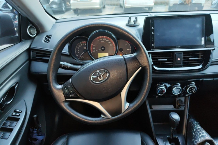 Toyota Vios 2020 car image #13