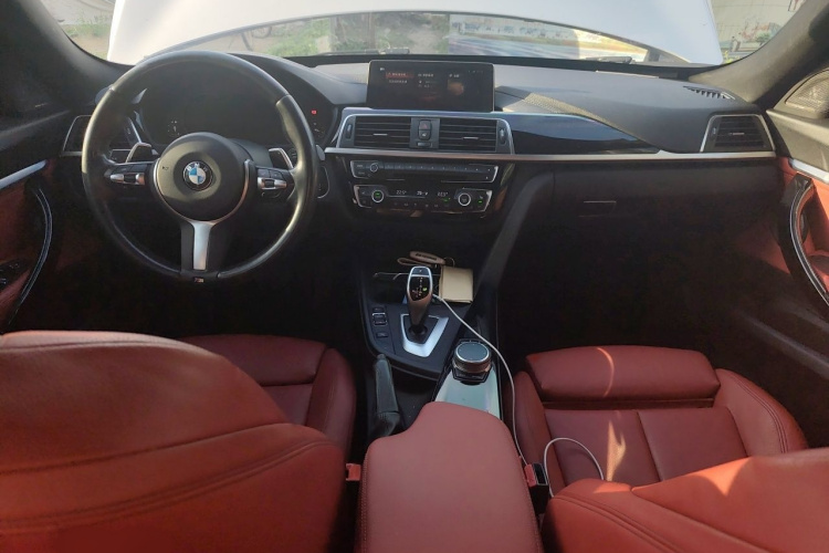 BMW 3 Series GT 2019 #12 BMW 3 Series GT 2019 car image #12