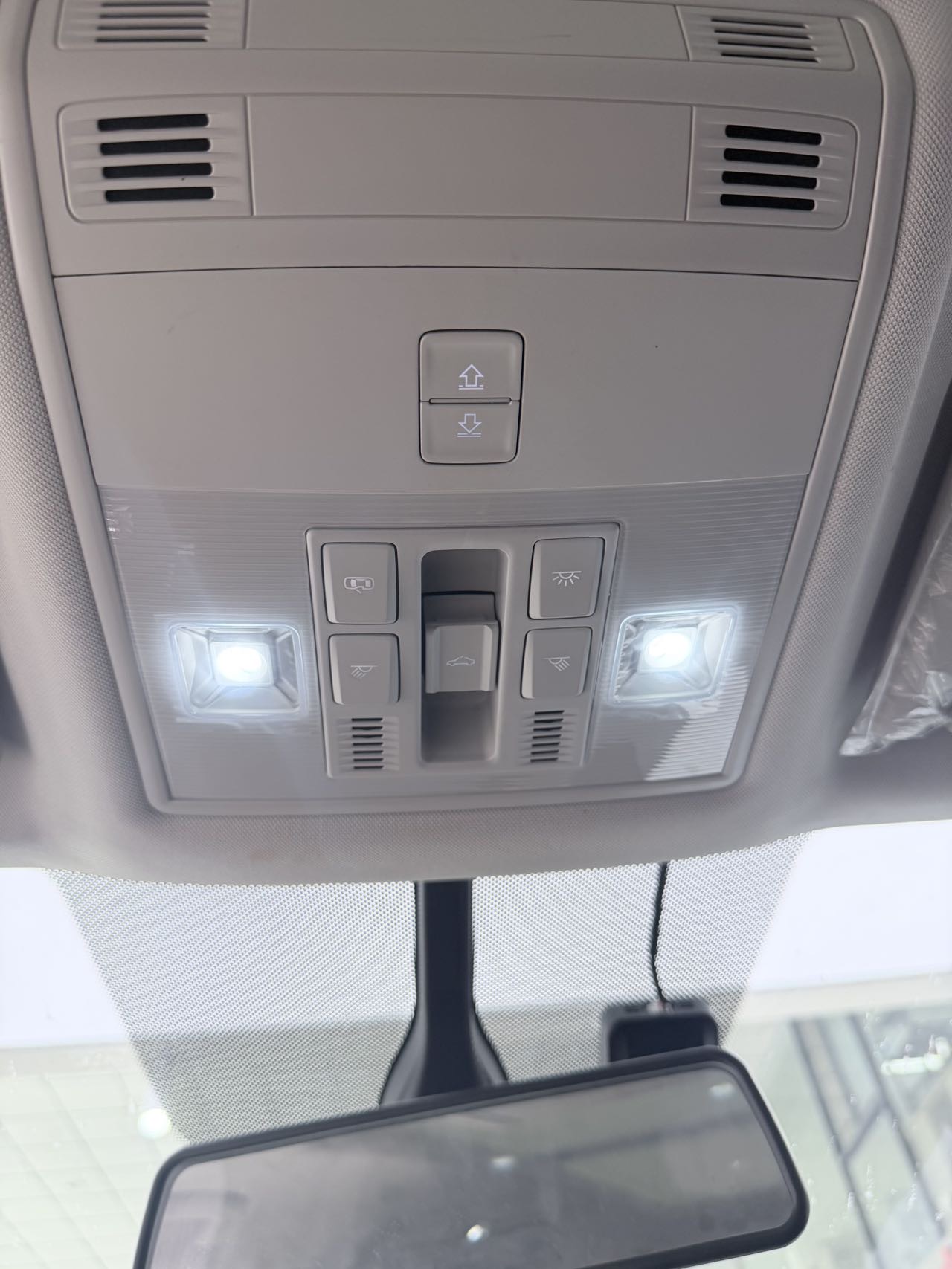 Volkswagen Tharu 2023 imagen de coche #14