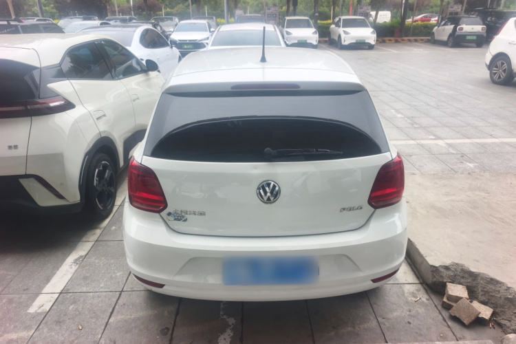 Volkswagen Polo 2016 #6 Volkswagen Polo 2016 car image #6
