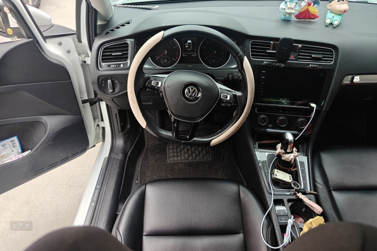 Volkswagen Golf 2020 #12 Volkswagen Golf 2020 car image #12