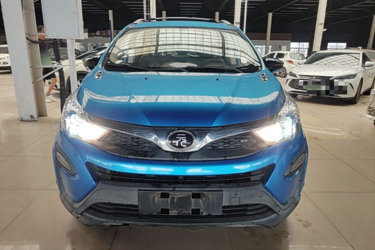 BYD Yuan 2016 #3 BYD Yuan 2016 car image #3