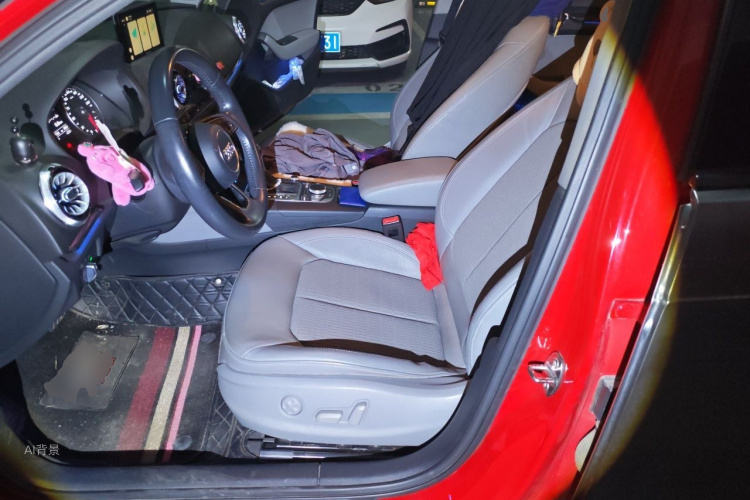 Audi A3 2018 car image #17