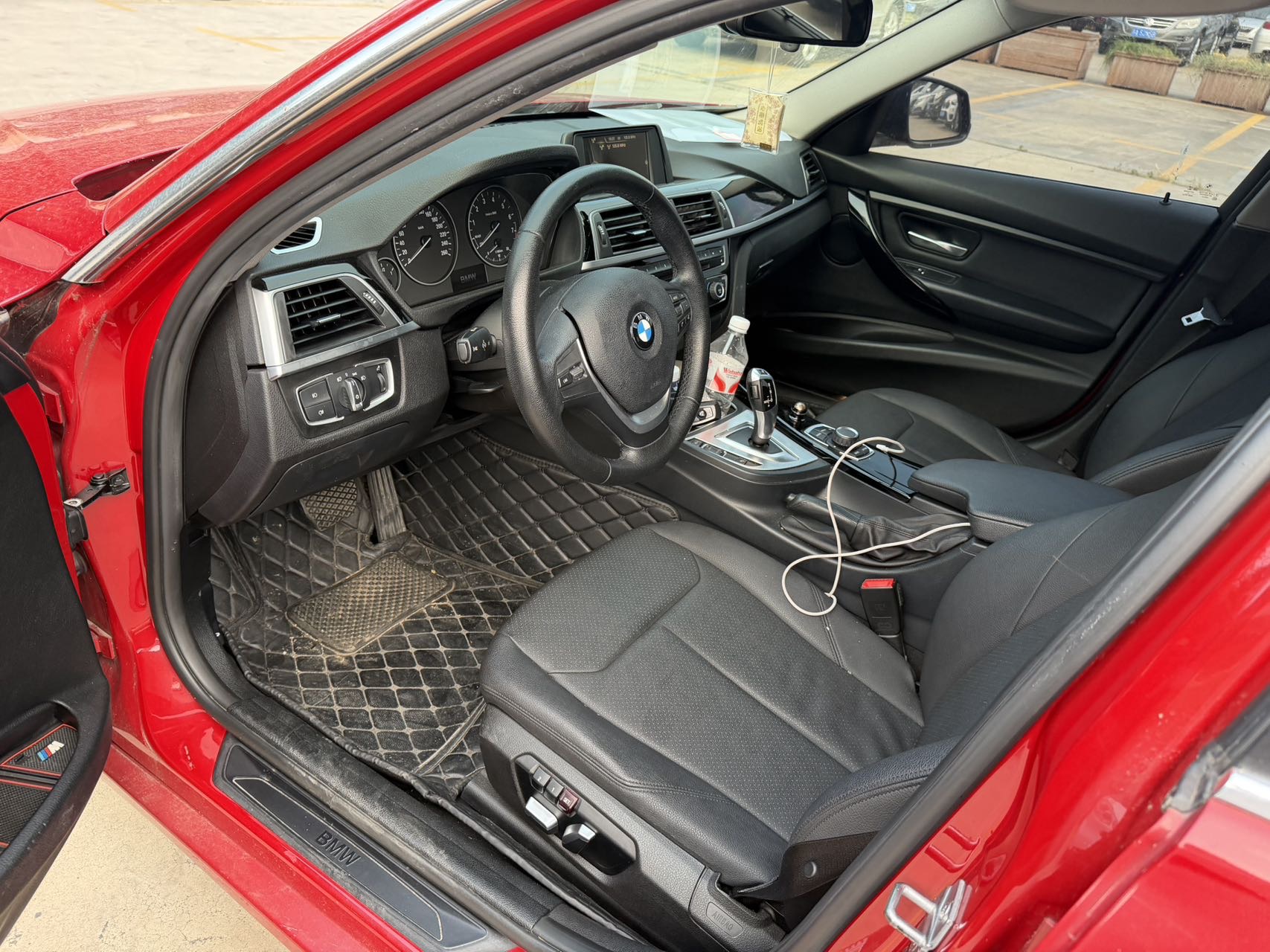 BMW 3 Series 2017 #4 BMW 3 Series 2017 car image #4