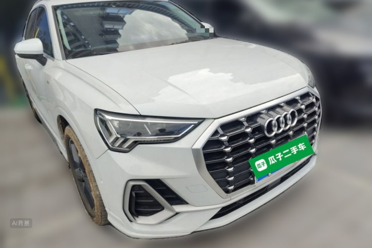 Audi Q3 2021 car image #4