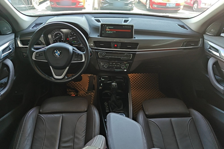 BMW X1 New Energy 2018 car image #10
