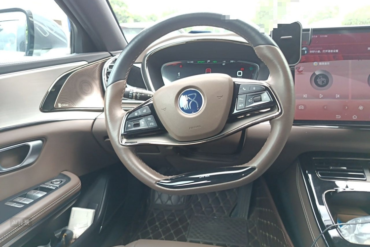 BYD Han 2021 car image #12