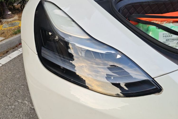 Tesla Model Y 2021 car image #8