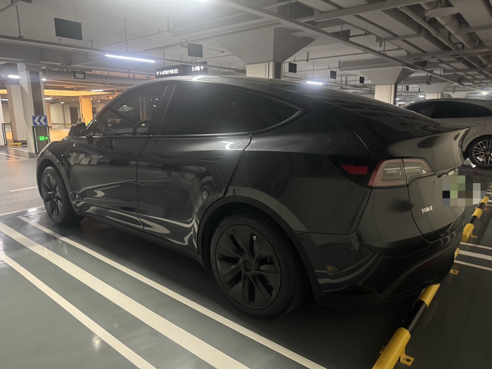 Tesla Model Y 2024 #6 Tesla Model Y 2024 immagine di auto #6