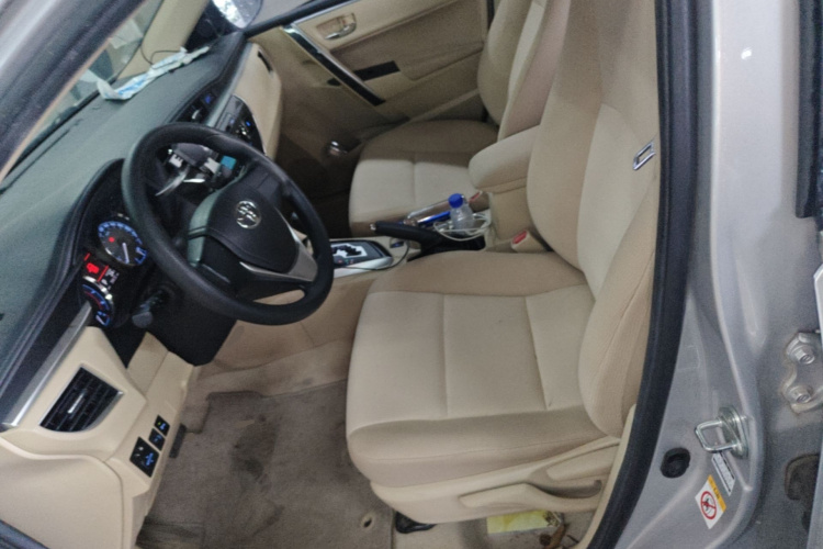 Toyota Corolla 2015 car image #19