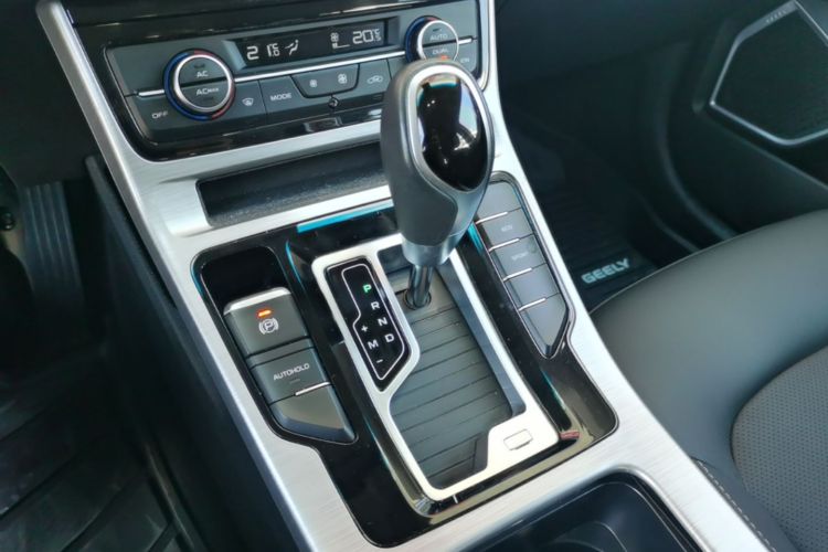 GEELY Emgrand GS 2019 صورة سيارة #14