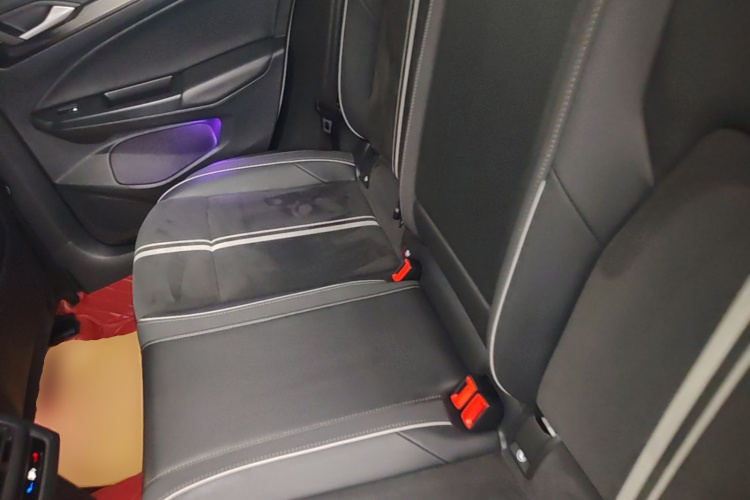 Volkswagen Golf 2021 car image #17