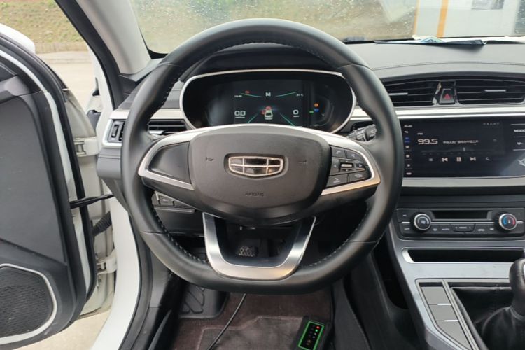 GEELY Emgrand 2020 #11 GEELY Emgrand 2020 изображение автомобиля #11