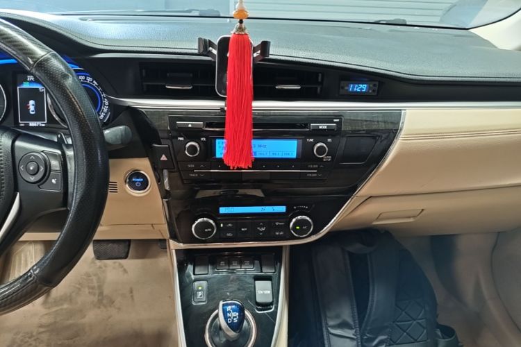 Toyota Corolla 2016 #13 Toyota Corolla 2016 car image #13