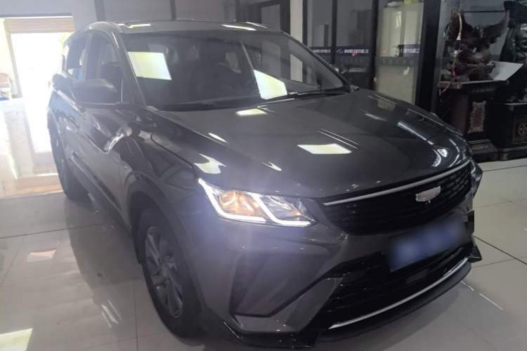 GEELY Coolray 2025 imagen de coche #4