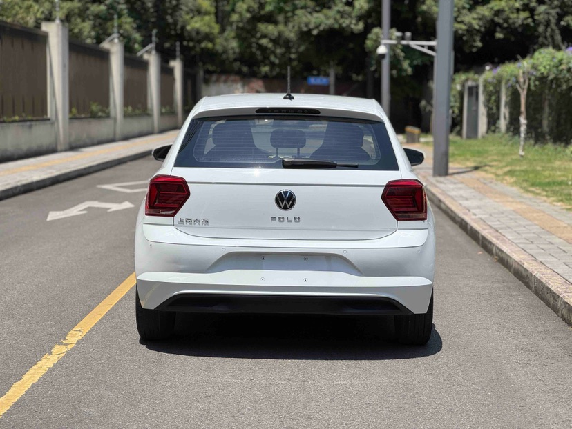 Volkswagen Polo 2023 car image #4