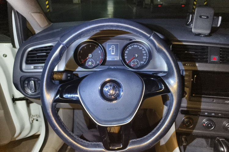 Volkswagen Golf 2016 #13 Volkswagen Golf 2016 car image #13