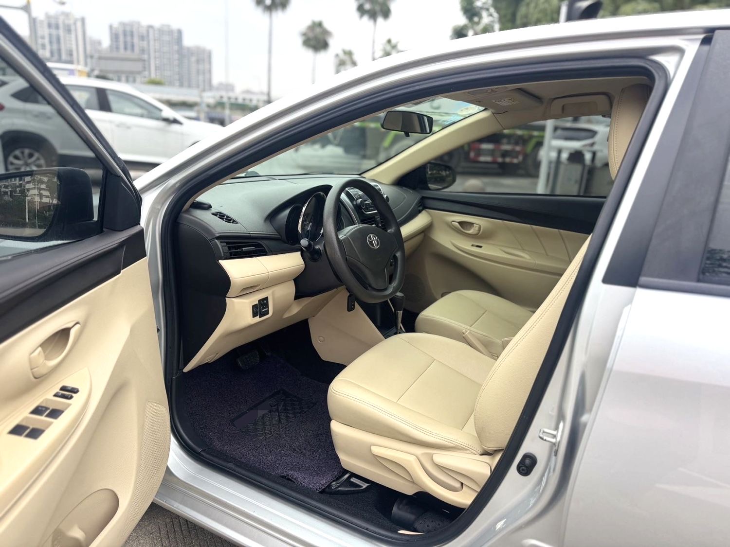 Toyota Vios 2015 #4 Toyota Vios 2015 car image #4