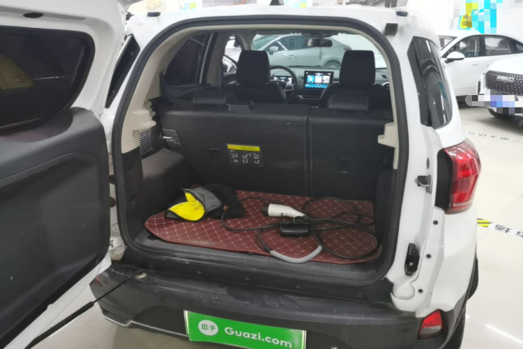 BYD Yuan New Energy 2019 #19 BYD Yuan New Energy 2019 car image #19