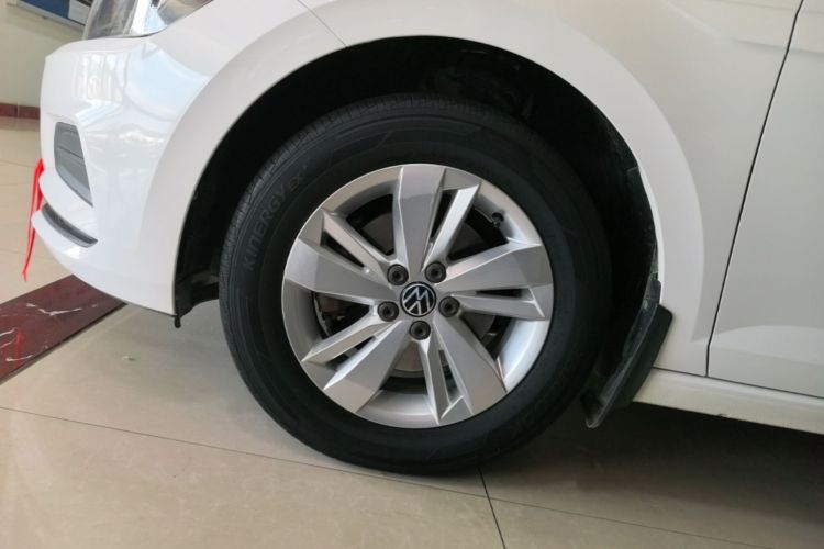 Volkswagen Polo 2021 car image #9