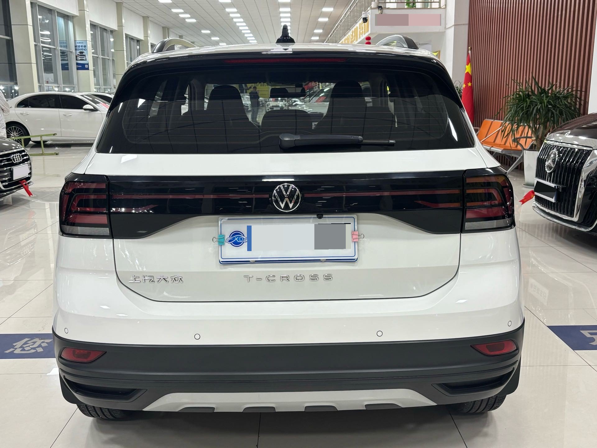 Volkswagen T-Cross 2021 car image #8