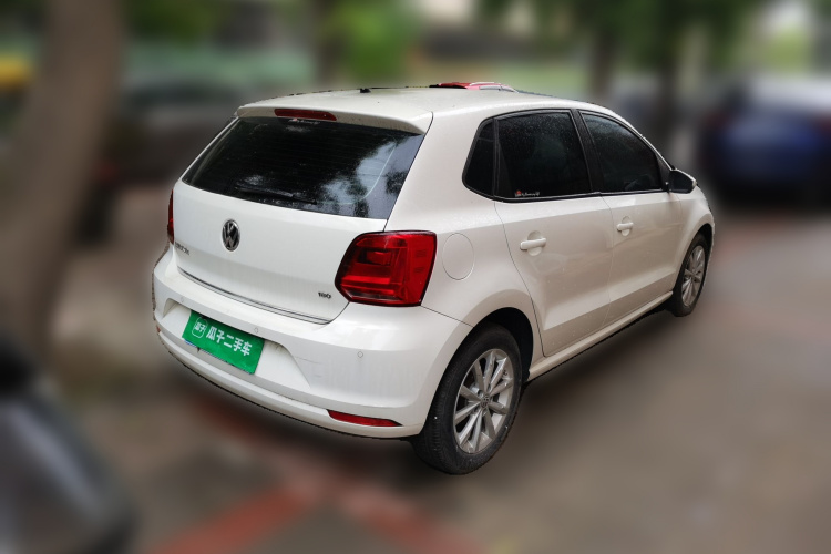 Volkswagen Polo 2016 car image #5