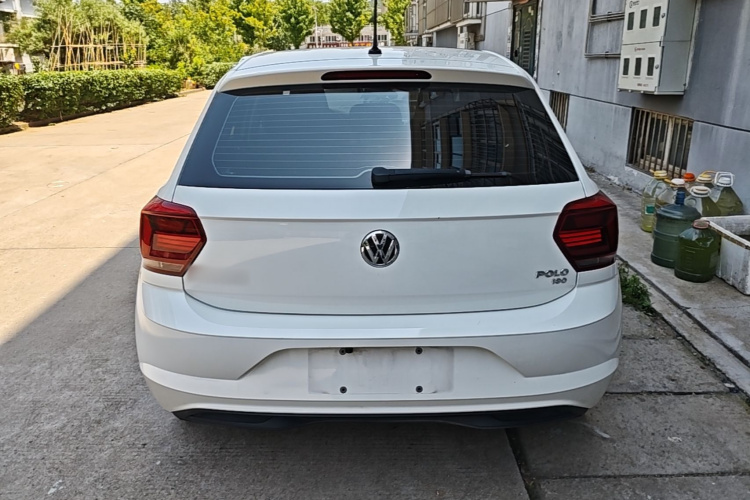 Volkswagen Polo 2020 car image #4
