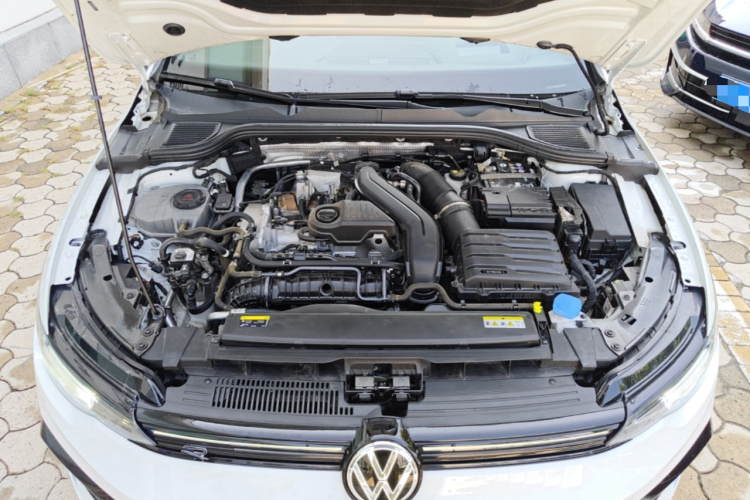 Volkswagen Golf 2025 #20 Volkswagen Golf 2025 car image #20