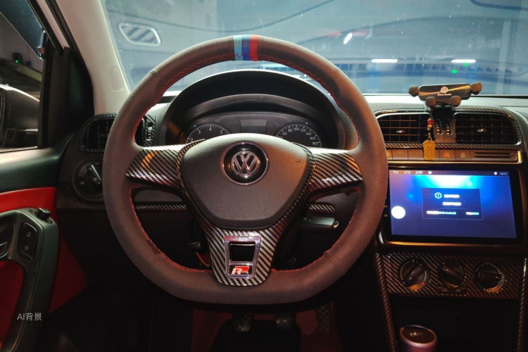 Volkswagen Polo 2018 car image #12