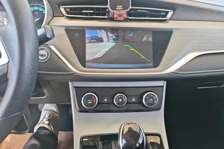 GEELY Emgrand 2022 car image #13