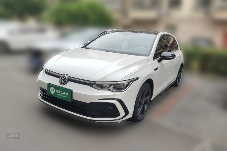 Volkswagen Golf 2022 car image #2