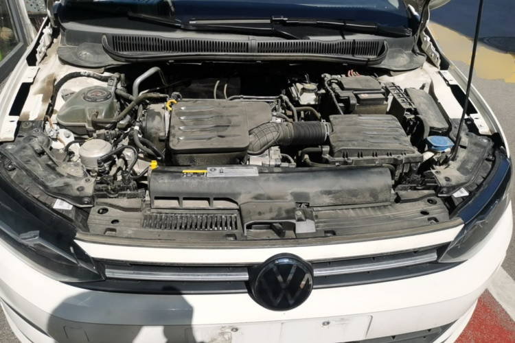 Volkswagen Polo 2022 car image #20