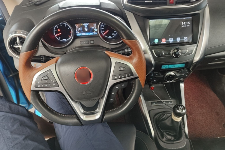 BYD Yuan 2016 #10 BYD Yuan 2016 car image #10