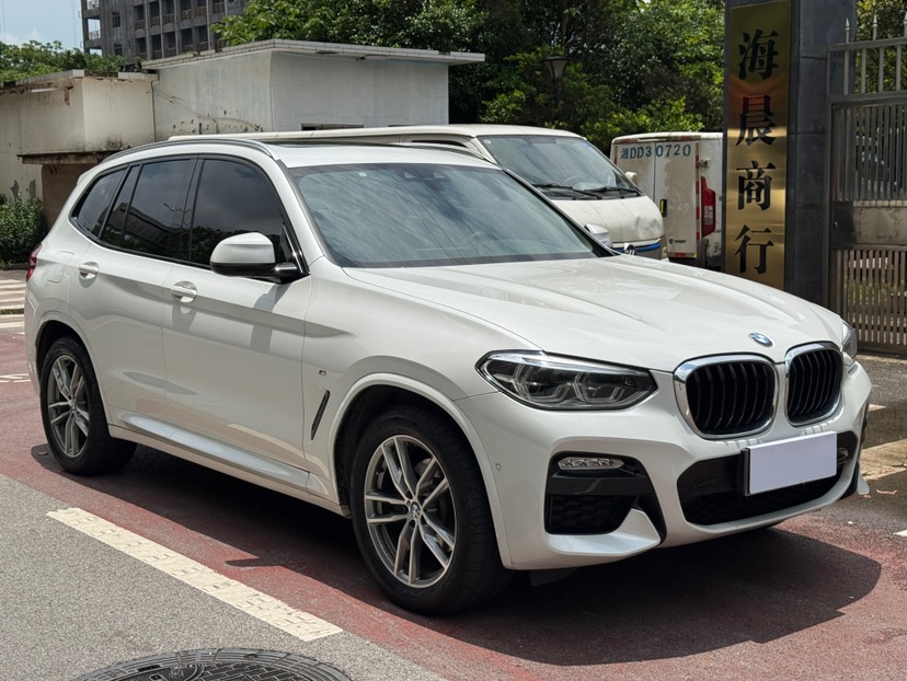 BMW X3 2018 #3 BMW X3 2018 car image #3