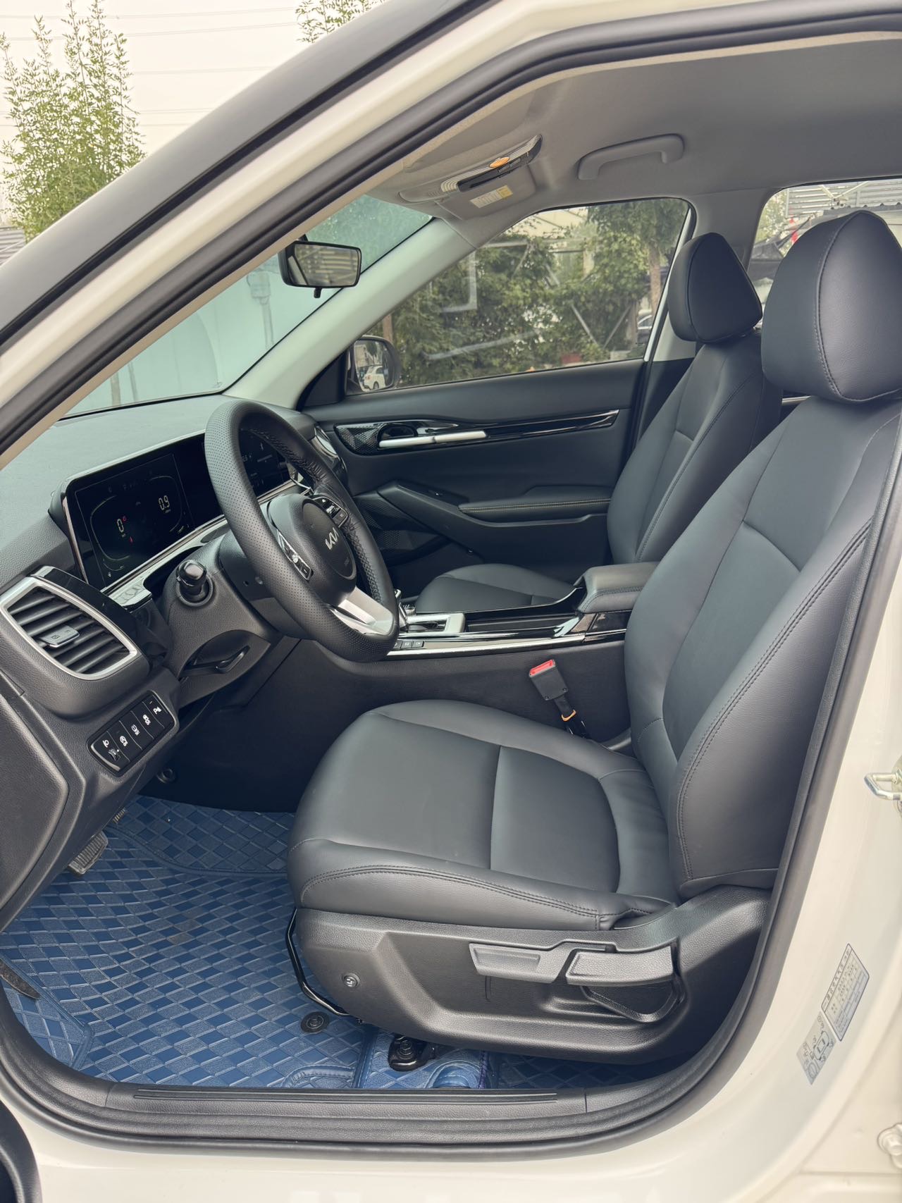 Kia Seltos 2023 imagen de coche #5